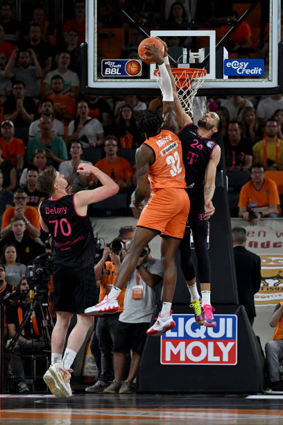 成为同行尊 成为同行尊