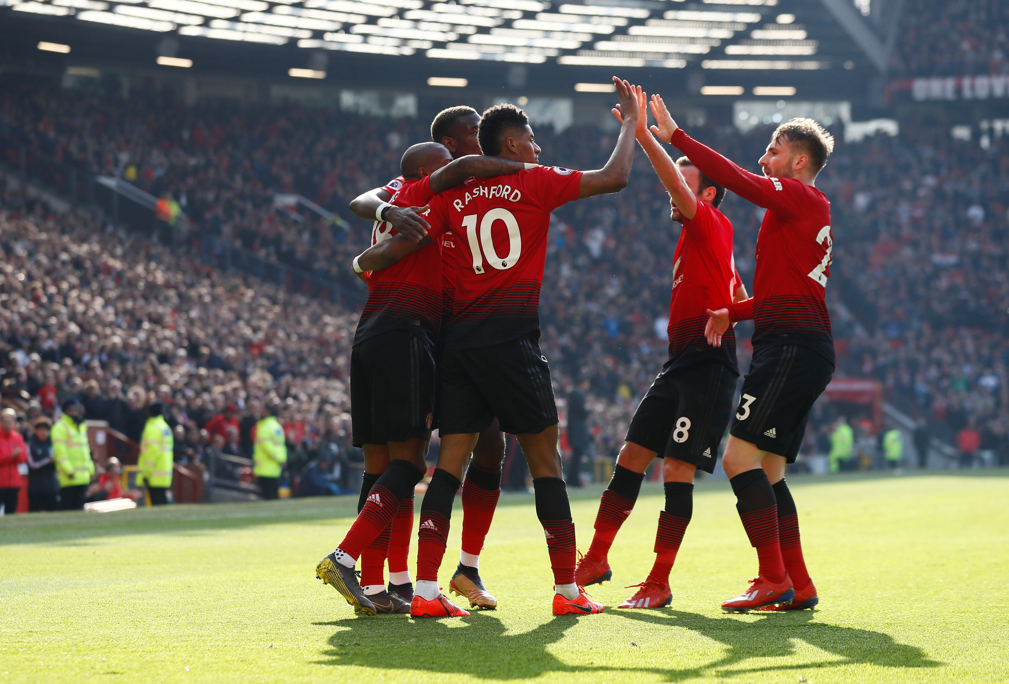 横滨水手 横滨水手